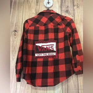 NWT UpCycled graphic flannel Vans Black and Red Graphic Flannel size kids Large